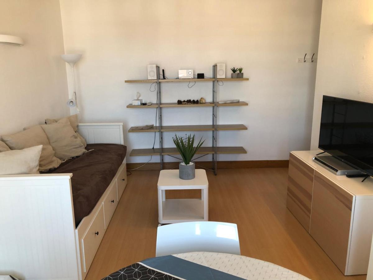 אונדאיי Appartement Lumineux, Avec Balcon, A 200M De La Plage מראה חיצוני תמונה